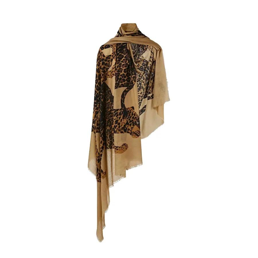 American Retro Leopard Shawl Women's Summer Old Money Style Light Luxury Fashion Temperament Scarf High-end Leopard Print Silk Scarf