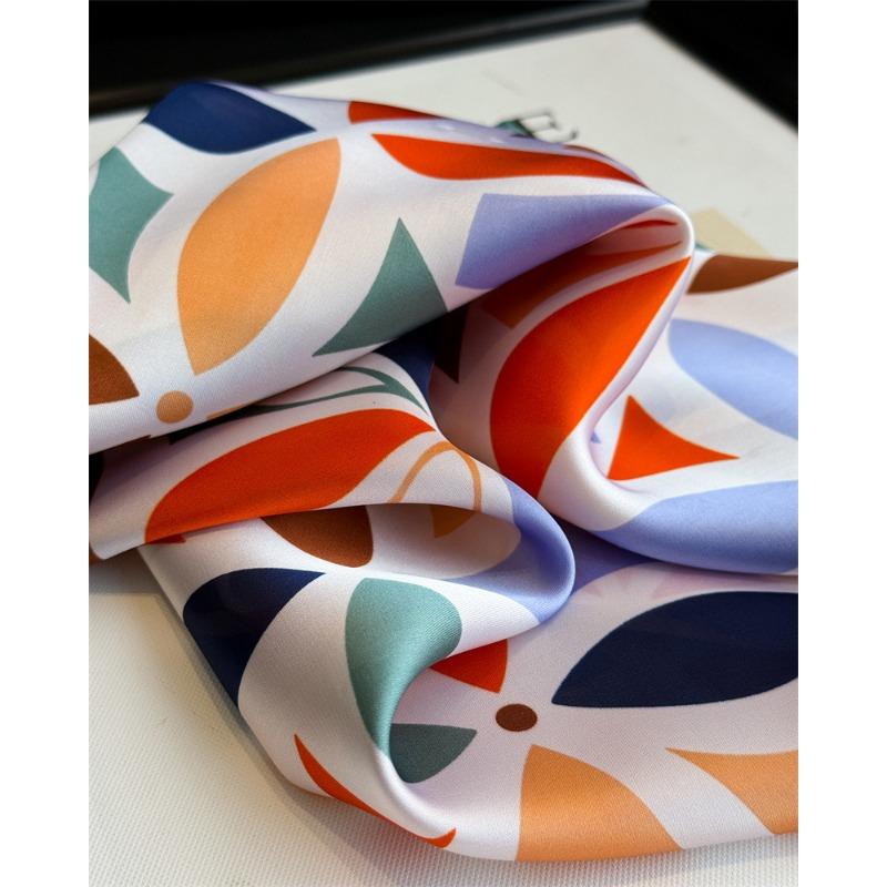 Damen S Geometrisch Bedruckter Seidenähnlicher Quadratischer Schal Für Den Sommer