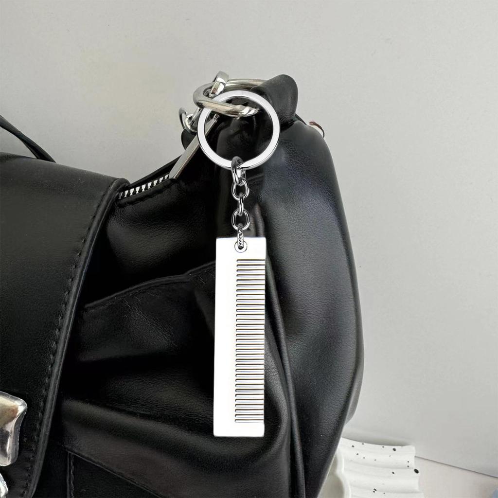 Portable Metal Keychain Pocket Comb Pendant with Keyring Hair Stylists Tool Charm Key Holder Trendy Gift for Girls
