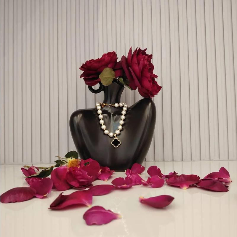 Kreative menschliche Figur Keramikvase für Wohnzimmer Heimdeko