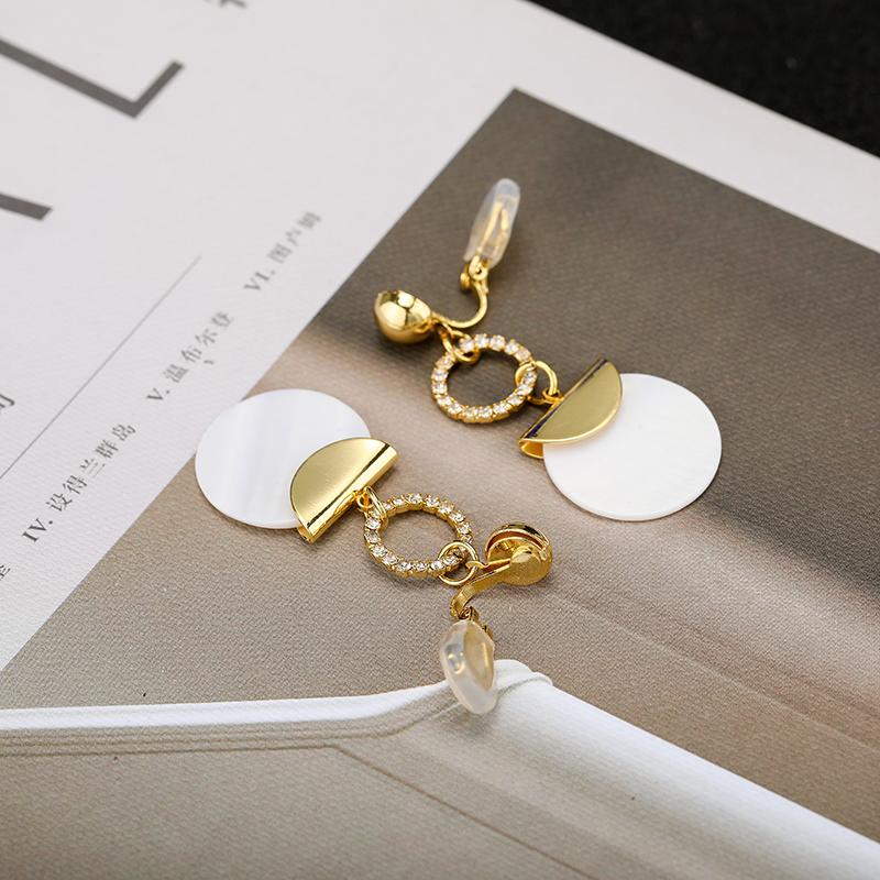 

Богемные винтажные круглые серьги-ракушки для женщин, сверкающий циркон, кулон, серьги-клипсы для свадебной вечеринки, ювелирные изделия, подарки белый