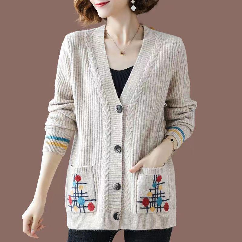 Stylish Autumn/Winter Knitted Cardigan for Middle-Aged and Elderly Women, Thickened Loose-Fit Jacket