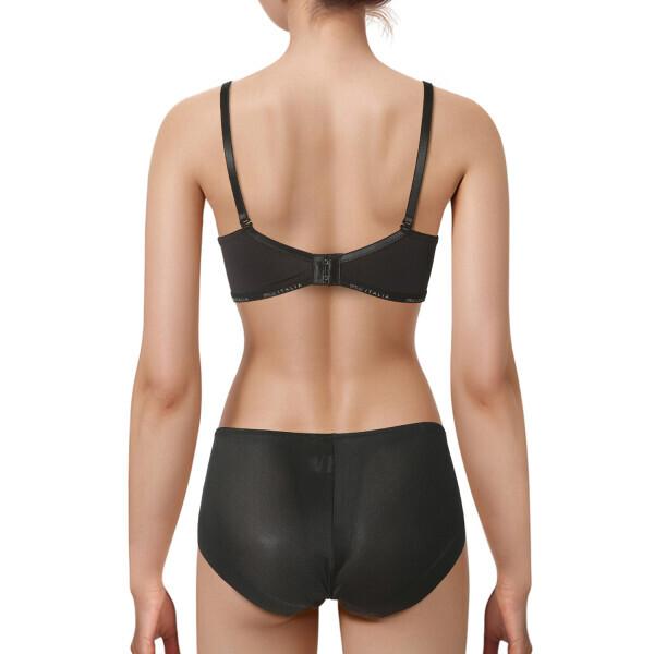 Fila Conjunto Essencial Básico de Sutiã Sem Aro e Calcinha Badrh1644fblk