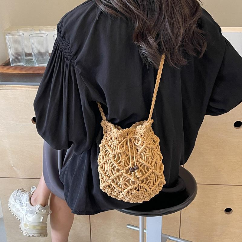 Woven Handbag Fashion Boho Hollow Out Handmade Bucket Crossbody Bag Summer Beach Bag Knitted Phone Pouch