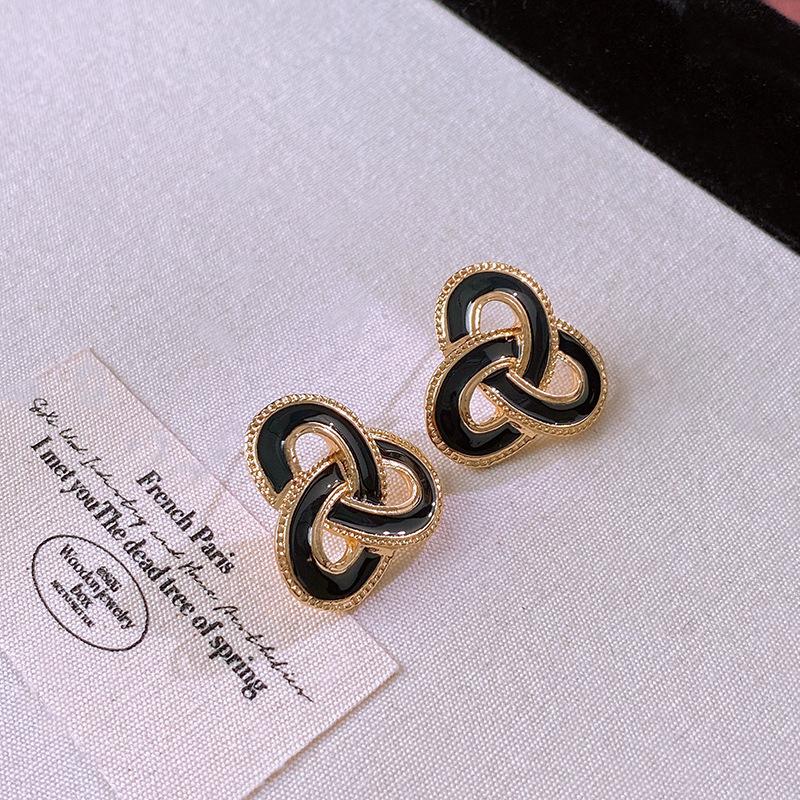 Medieval vintage earrings, court style niche high-end stud earrings Internet celebrity retro earrings jewelry women