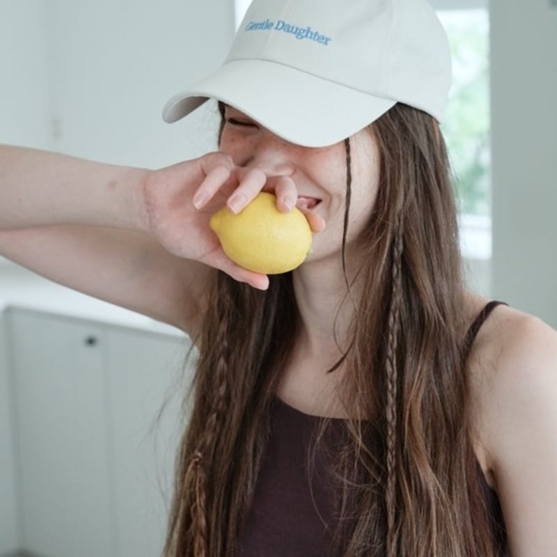 DAUGHTER Gentle Daughter Ball Cap, light beige