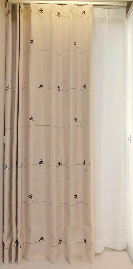Suminoe Disney Mickey Line Curtain 1 100 x 200 BE Ready-Made Drape, Panel, cm, 323-74216