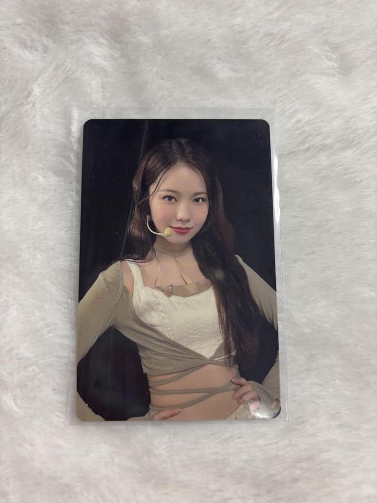 [USED] NiziU Ayaka Coconut Challenge Trading Card