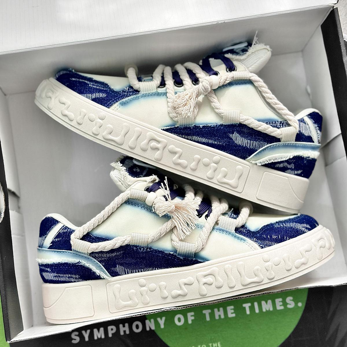 

2025 осень новая мужская обувь студенческая повседневная обувь корейская версия трендовая обувь для доски спортивная обувь мужская дорожная обувь 45 джинсовый синий