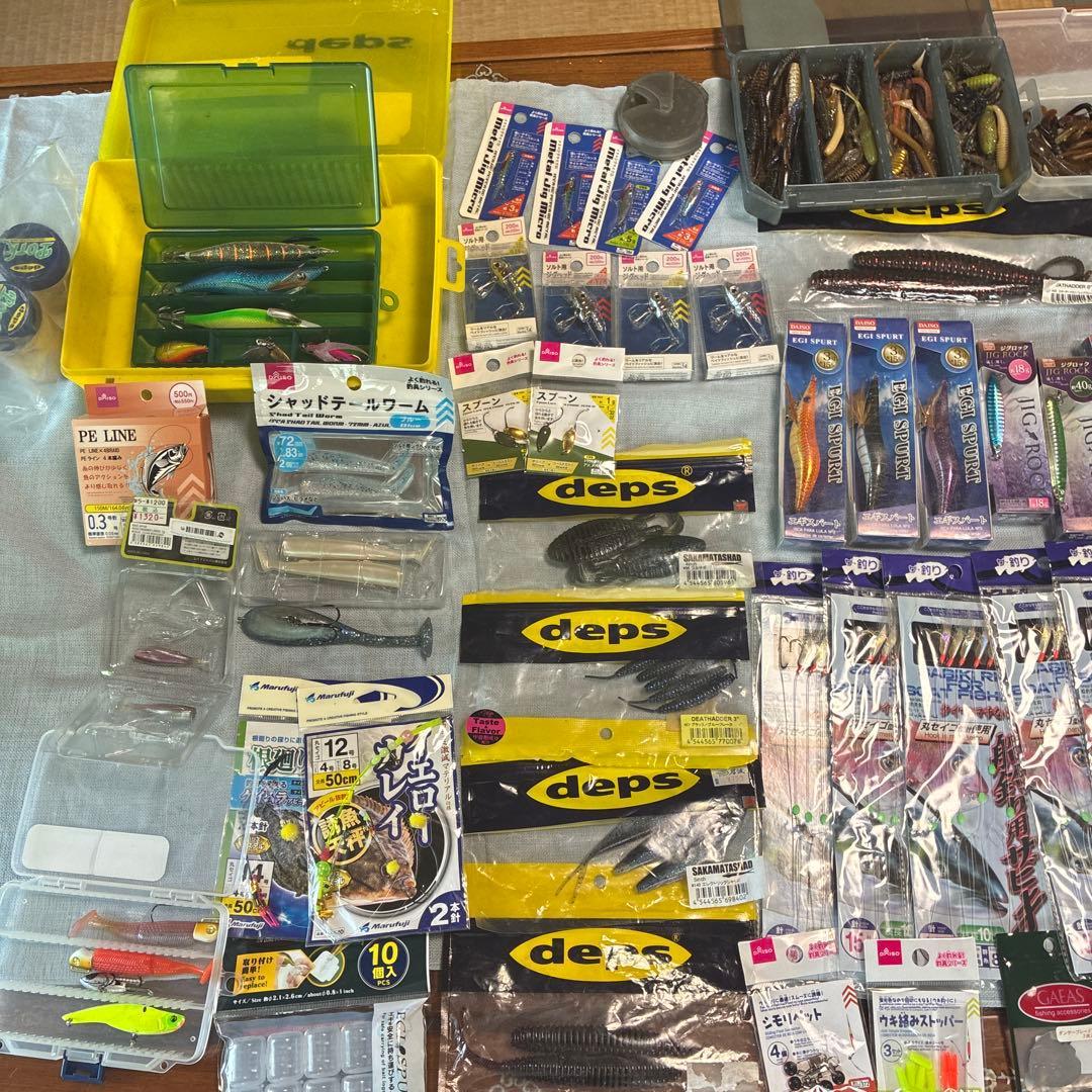 Used deps lure worm gimmick large set of over 45 items.