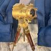 Messing Finish Stehlampe Suchscheinwerfer Braun Dreibein Home Decor Sammler Spotlight LED Stehlampen
