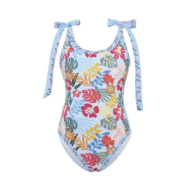 

Floral Print Sporty One-Piece Swimsuit Small