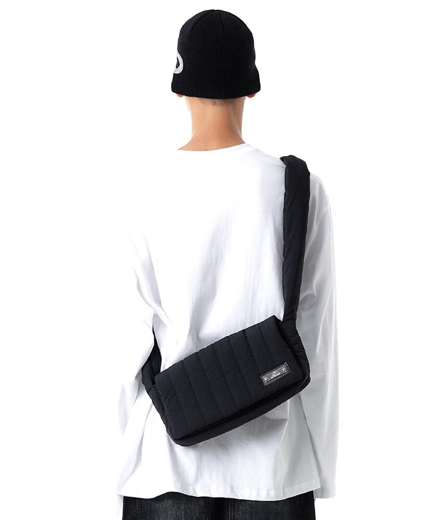 Openyard(Oy) Padding Tie Cross Bag-Black