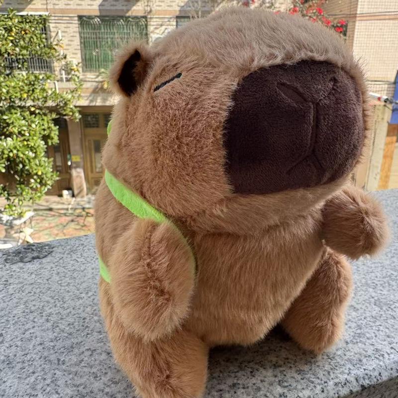 Poupée Peluche Capybara Mignonne 23cm Avec Sac à Dos Tortue Nouveau Cadeau d'Anniversaire Pour Enfants et Amoureux des Animaux 23cm