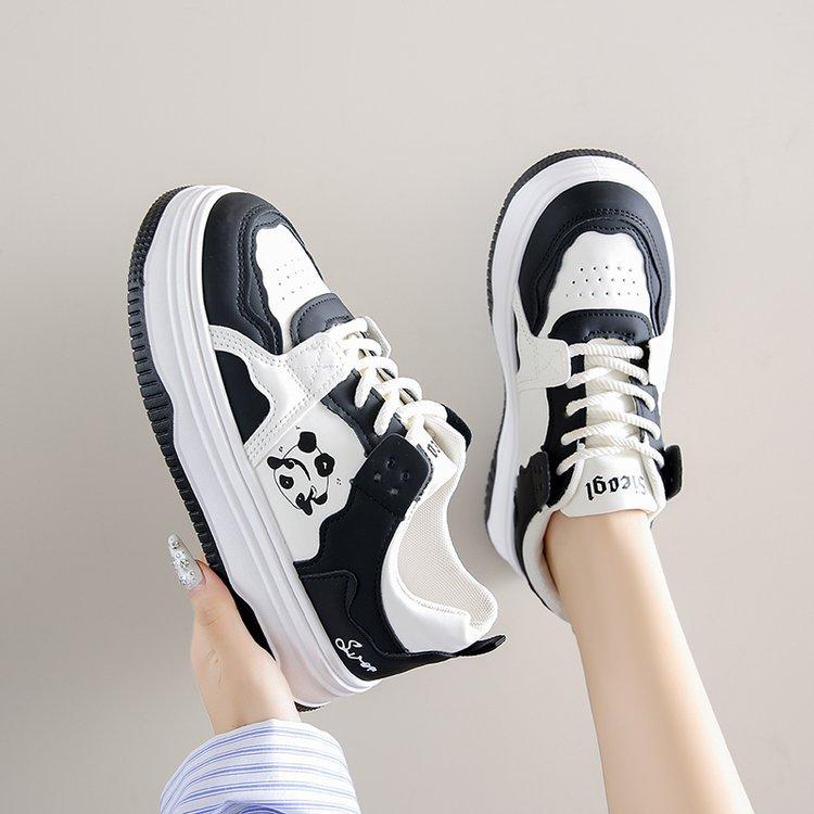 

2024 winter new panda black and white ugly cute little white shoes female students casual thick baseplate shoes color matching women s shoes 35 чёрный