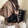 High-end temperament fashionable women's bags, the new trend texture of the season, middle-aged mother shoulder messenger bag