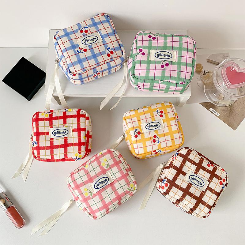 Sweet Plaid Cosmetic Bag Makeup Bag Travel Clutch Bag Menstrual Bag Sundry Storage Bag