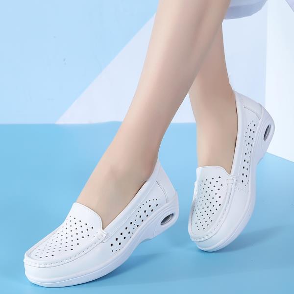 Fashion Summer Shoes Ladies Autumn Tennis Female Soft Genuine Leather Sneakers 2025 Fall Breathable Moccasins Nurse White White Sneakers