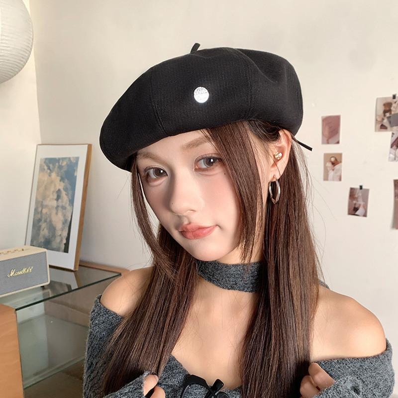 Color Metal Solid Badge Beret Hat For Women With Warmth Windproof Fashion Cap