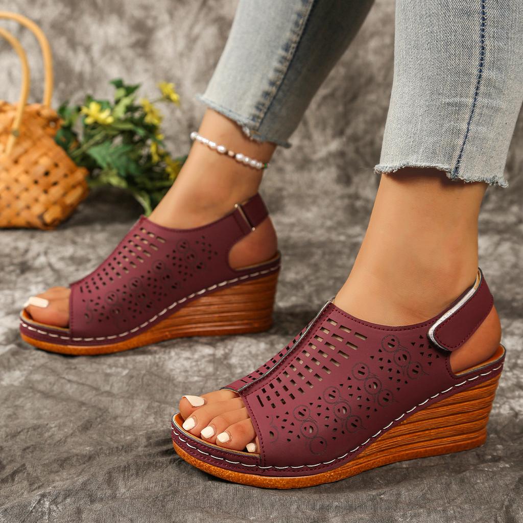 Foreign trade year summer new European and American style hollow lightweight Velcro sandals women's large size wedge sandals