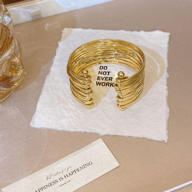 

European and American Style High-End Silver Multi-Layer Coil Open Bracelet Ins Minimalist Style Bracelet Sweet Cool Arm Ring for Women Gold Circle Bracelet