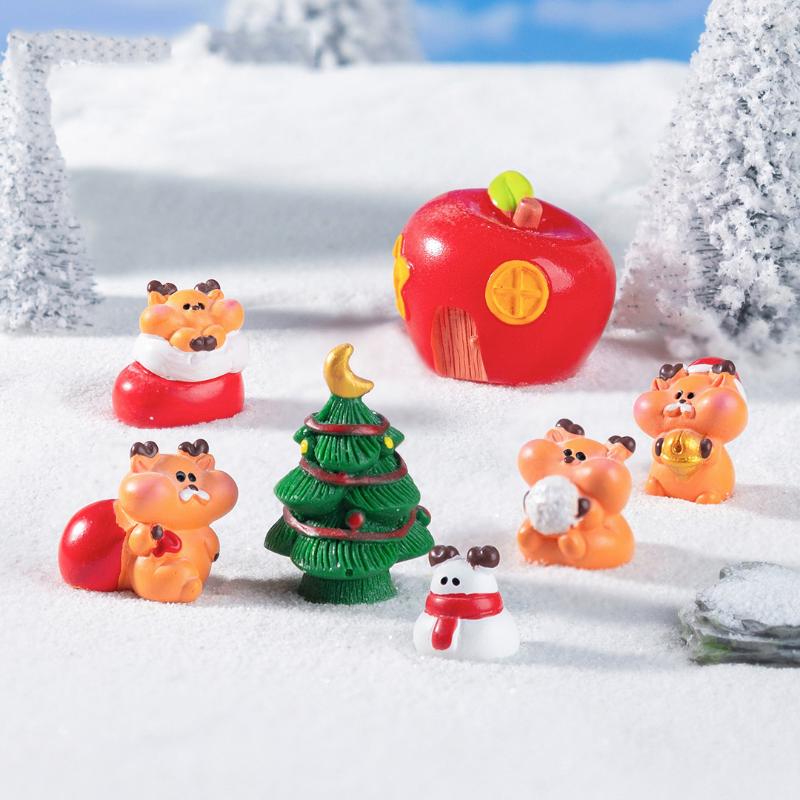 1Pc Christmas Deer Santa Claus Sled Tree Snowman Figurine Miniature Doll House Home Decor Children'S Landscape Decoration