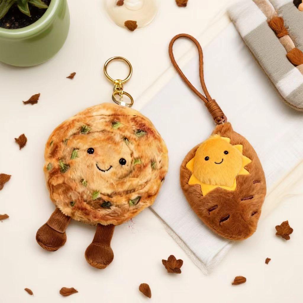 Cute Scallion Pancake Plush Keychain Doll, Soft and Adorable Roasted Sweet Potato Plush Toy, Bag Charm Gift for Friends