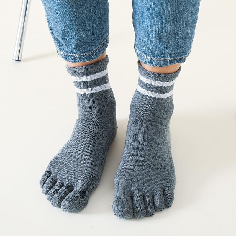 5 Pairs/lot Man Toe Sport Socks Compression Thick Cotton Black White Stripes Elastic 5 Finger Short Socks Outdoor Running Socks