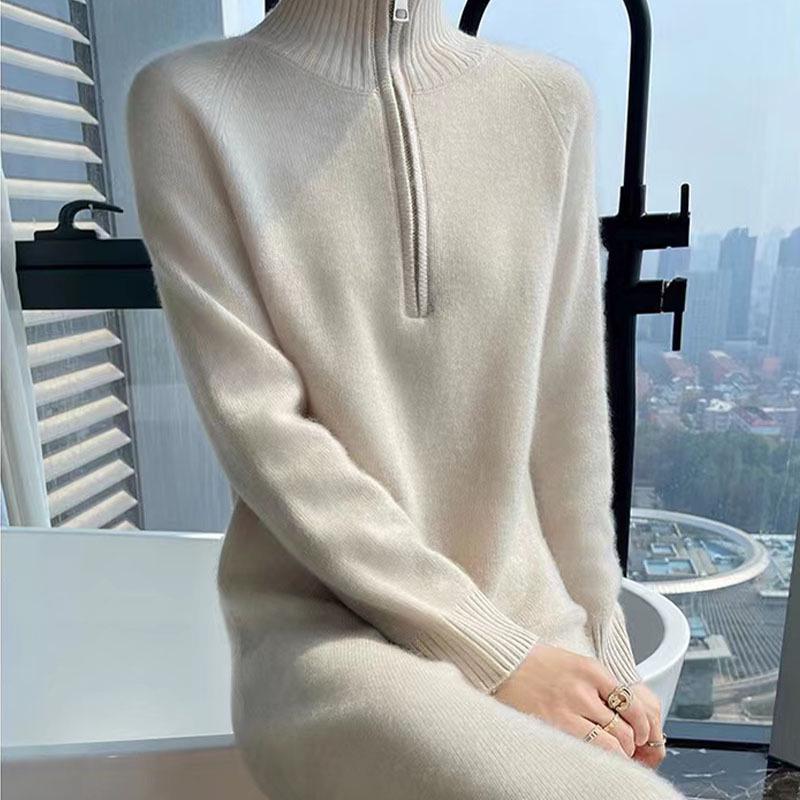 

Женское платье средней длины из кашемировой шерсти на осень/зиму с полузастежкой-молнией и большим лацканом Large бежевый