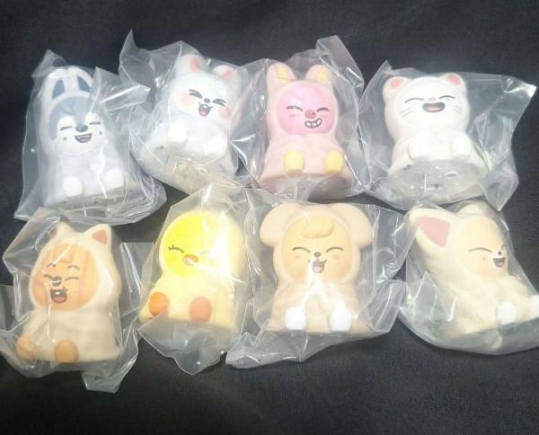 Stray Kids Skzoo Light Mascot Complete Set Gashapon Capsule Toy Bandai Japan