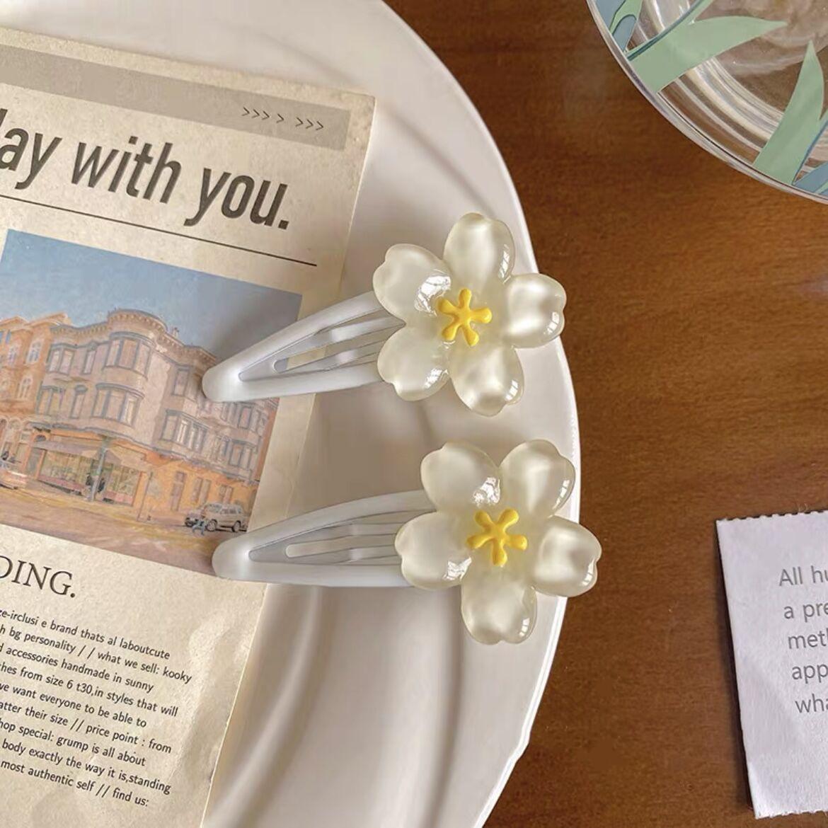 

2 шт./лот Красивые невидимки Сакура Японские красочные заколки для волос с цветущей вишней Женские аксессуары для волос белый