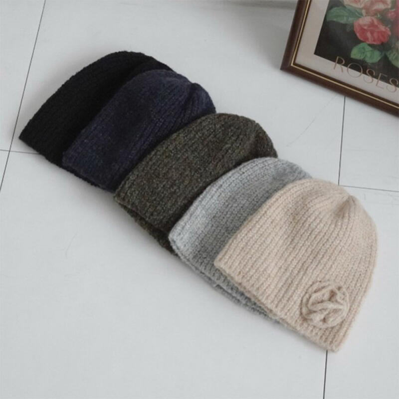 Women s Floral Bocashi Wool Knit Winter Beanie black