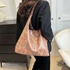 Casual Chic Large Capacity Shoulder Bag For Women Stylish Tote Vintage Design Available In Black Beige Green And Brown