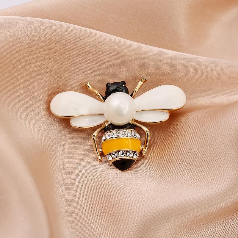 Cute Rhinestone Bee Brooch Women Party Accessories Insect Pearl Corsage Brooches Clothing Accessories