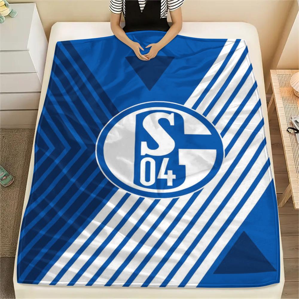 1 szt. Koc Flanelowy z Nadrukiem FC Schalke 04 Wysokiej Jakości Ciepły Komfortowy Pokrowiec na Wszystkie Pory Roku Idealny na Prezenty Wystrój Domu