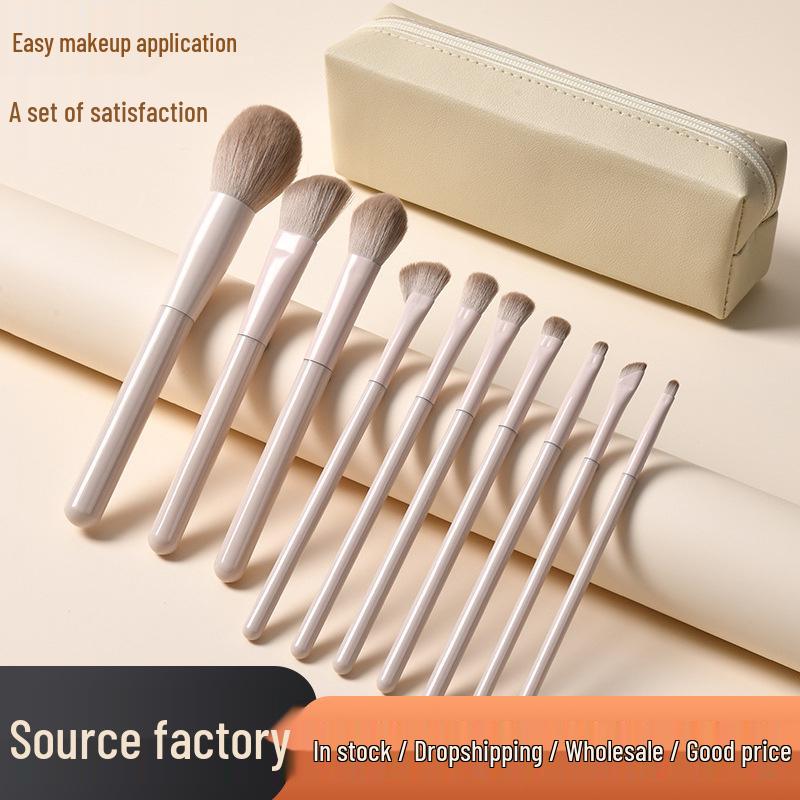 Set di pennelli da trucco professionali per principianti: Pennelli Ombretto, Blush, Contour per Aspiranti Truccatori.