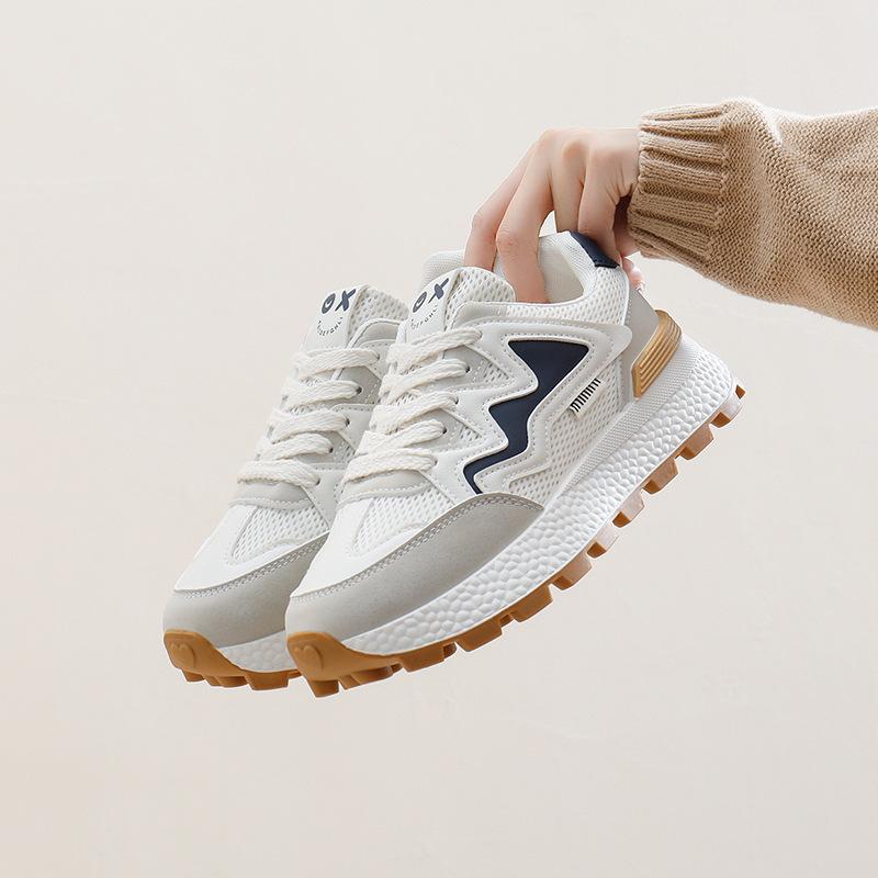 Kleine weiße Schuhe Studentin 2024 Herbst neu Koreanische Version ins Sport- und Freizeitschuhe vielseitige Board-Schuhe Low-Top J6117