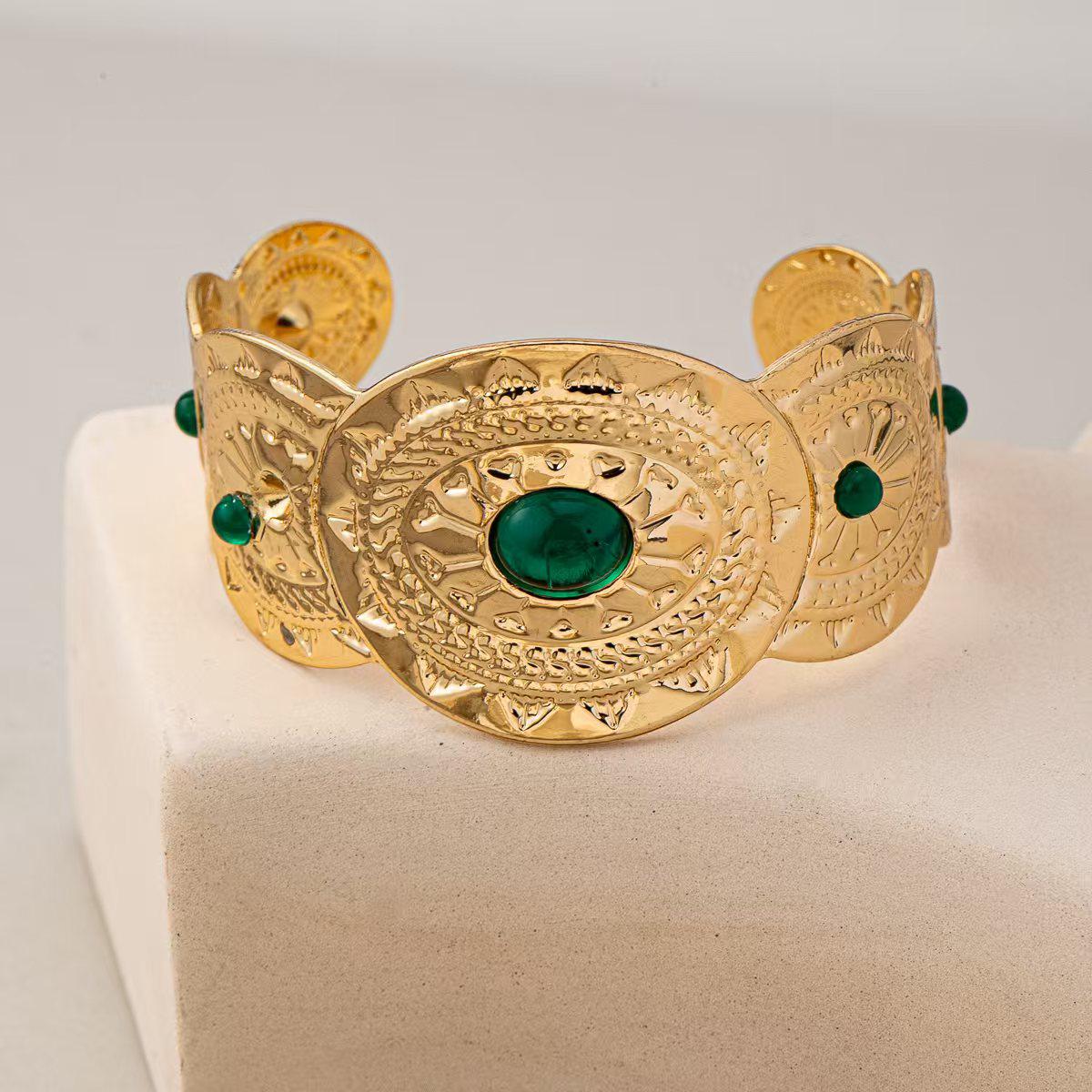 

Vintage Bohemian Women s Luxury Electroplated Bracelet зелений