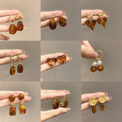 Maillard Geometric Butterfly Coffee Earrings For Women  Vintage Studs Personality Drop Earrings Luxury Designer Jewelry
