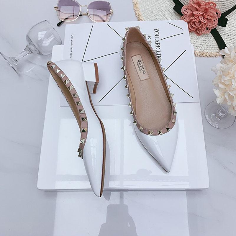 2024 Luxusní Značka Lakovaná Kůže Nýtované Vysoké Podpatky Špičaté Mělký Výkroj Plochá Podrážka Všestranné Módní Dámské Jednoduché Boty 41