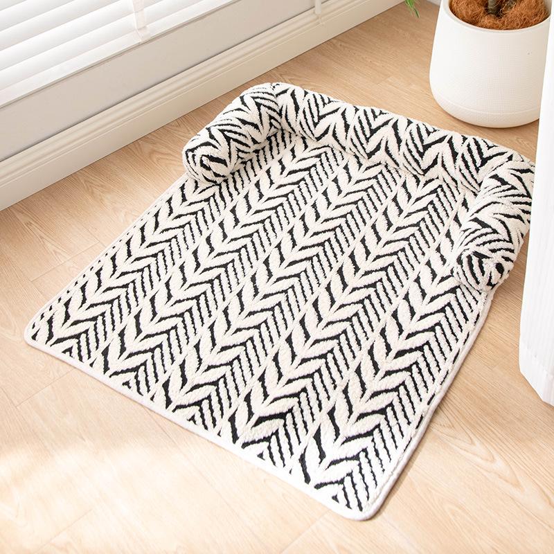 Plush Anti-Scratch Non-Slip Pet Mat for Cats & Dogs - Thickened Sofa Dog Bed
