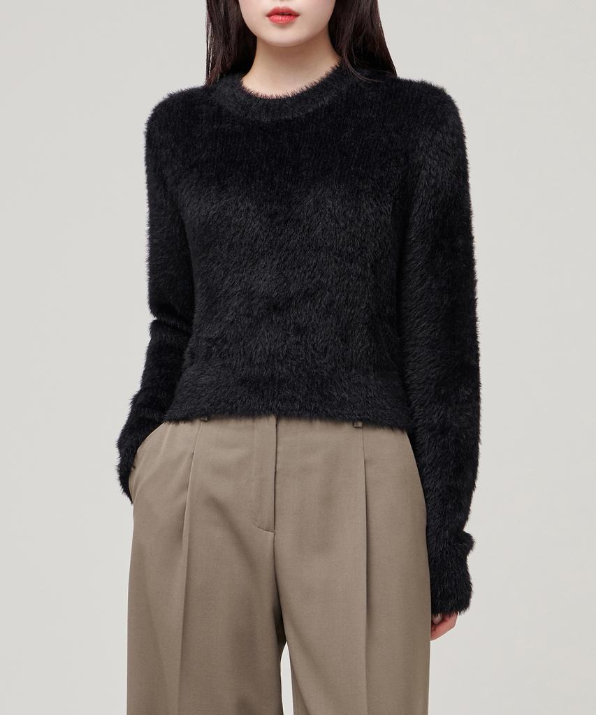 MUSINSA STANDARD WOMAN Women'S Fuzzy Crew Neck Knit [Black]