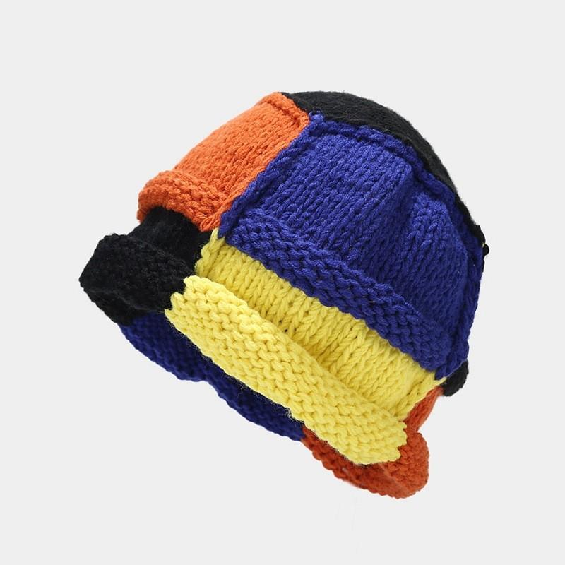 Knit Beanie Hat For Women With Handcrafted Edge Winter Warmth For Fashion Enthusiasts Black