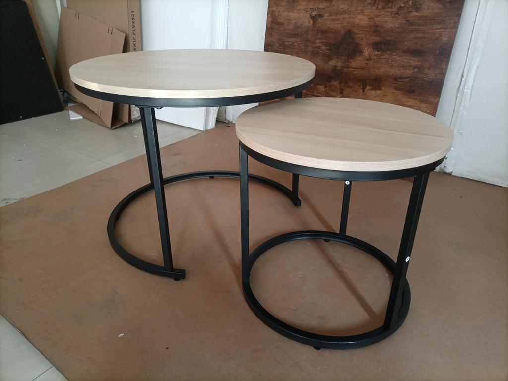 Two-Piece Nesting Coffee Table Set, Oak Veneer, Round with a Diameter of 60 cm, Metal Frame, Modern Style, Suitable for Living Room, Bedroom, Balcony.