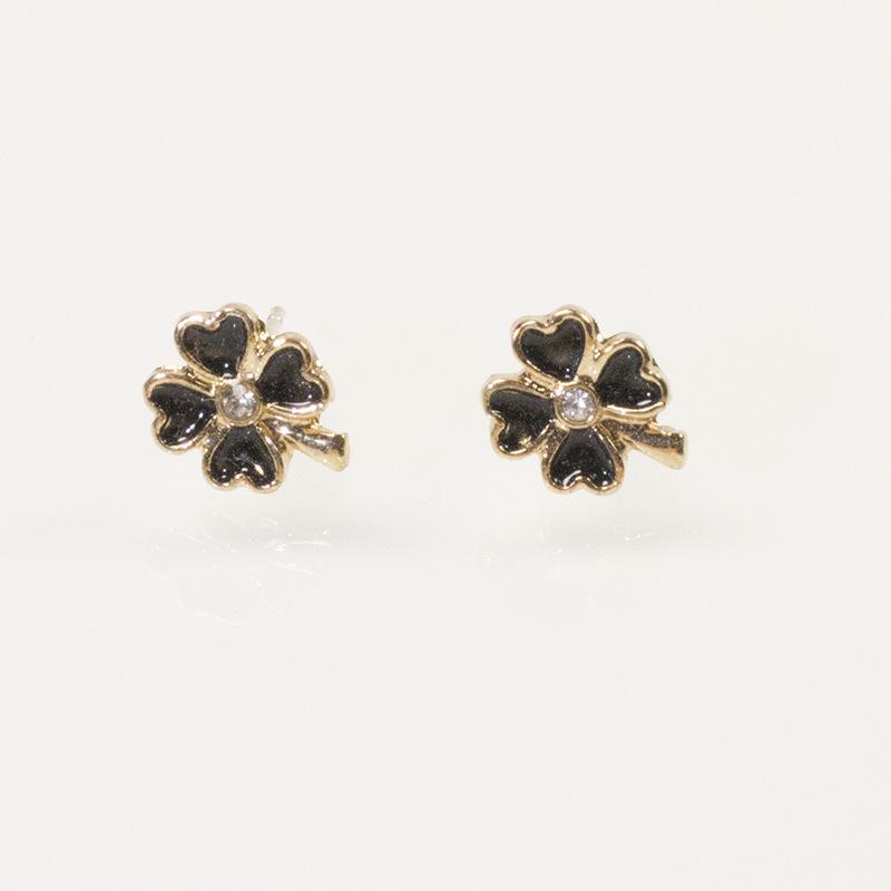 S925 silver needle Korean new black oil drop four-leaf clover earrings simple fashion temperament stud earrings women