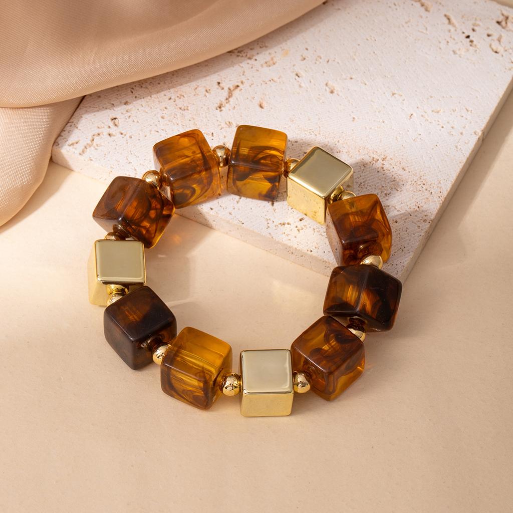 Personalized Niche Design Retro Style Irregular Geometric Square Acrylic Beaded Bracelet