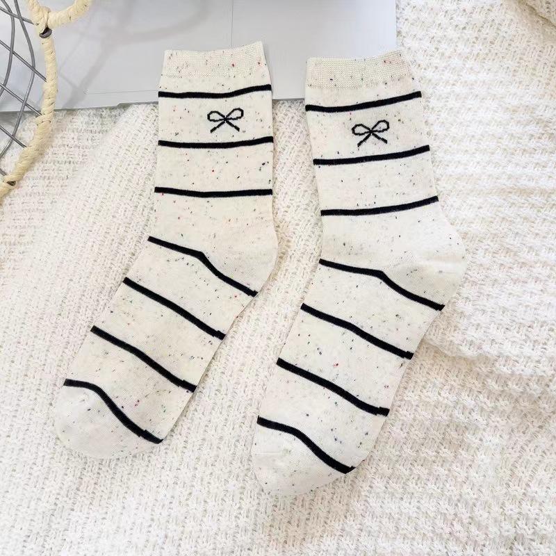 Female Autumn and Winter Point Yarn Bowknot Stripe Lovely All Build In Tube Cotton Socks