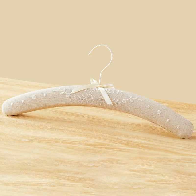 

1Pc Wedding Clothes Hanger Photo Props Storage Full Dress Fabric Creative Embroidery Pattern Bow Ribbon