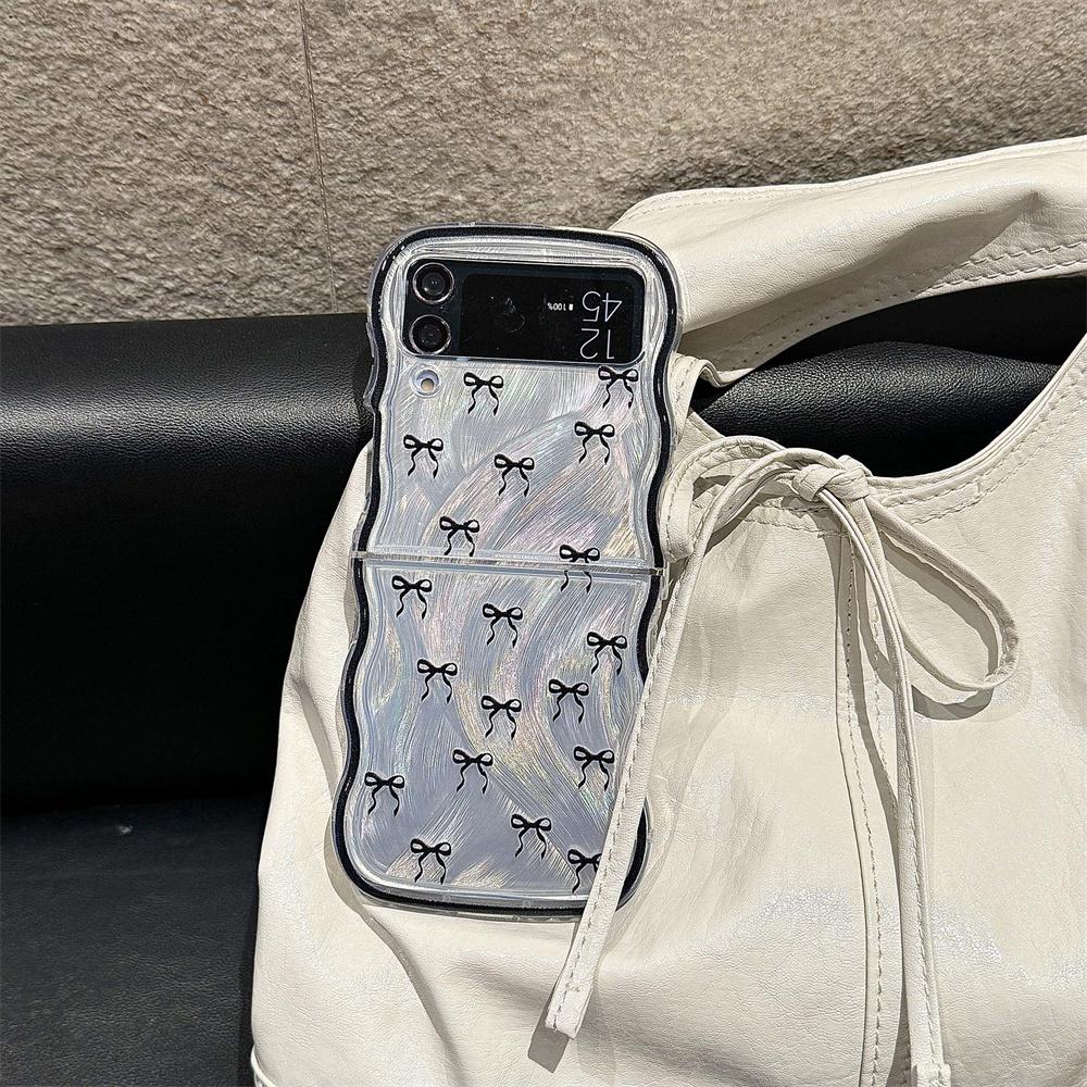 

Korean Cute Bowknot Wavy Phone Case For Samsung Galaxy Z Flip 6 5 4 3 Cover with Chain Silicone Lovely Cases Flip6 Flip5 Funda Galaxy Z Flip4