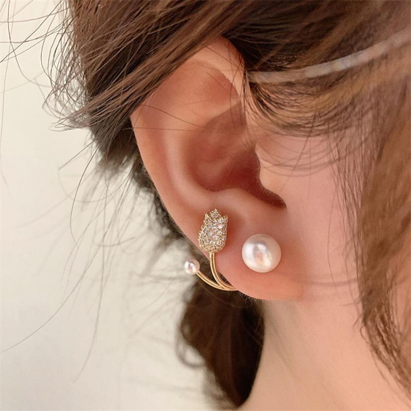 French Light Luxury Crystal Tulip Flower Stud Earrings for Women Korean Zircon Exquisite Earring Party Christmas Jewelry Gift